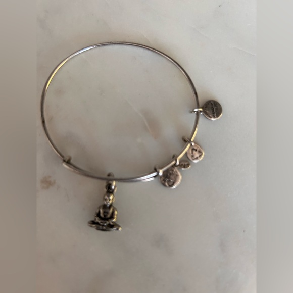 Alex and Ani Buddha bracelet SS pre-owned in very good condition - Picture 3 of 4